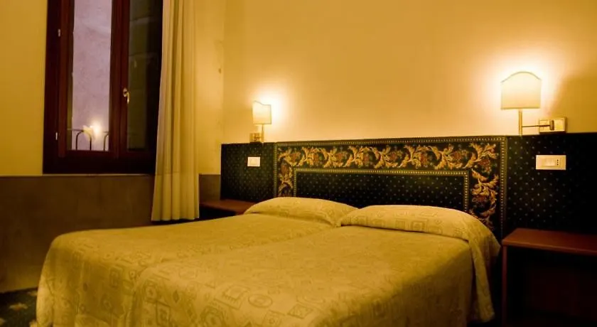 ** Pensión Hotel San Lio Tourist House Venecia Italia